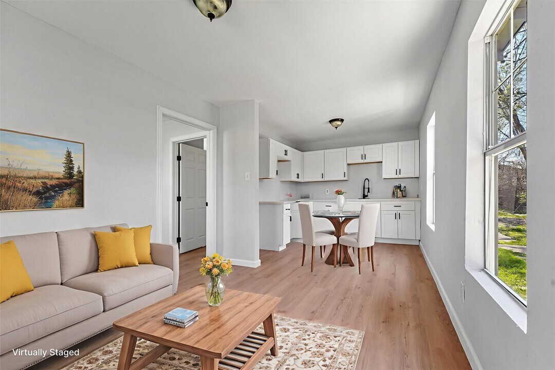 8030 Record St in Houston, TX - Building Photo