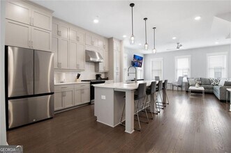 1034 Robert Smalls Wy in Atlanta, GA - Building Photo - Building Photo