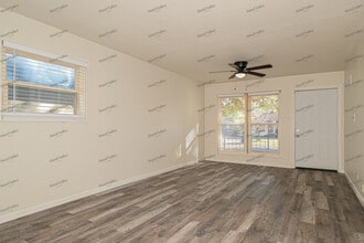 205 Mc Alpine Dr in St. Louis, MO - Building Photo - Building Photo