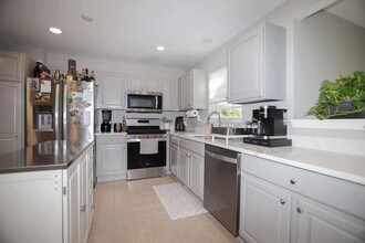 1117 Draper Rd in McHenry, IL - Building Photo - Building Photo
