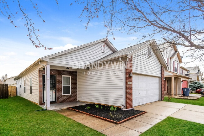 7215 Parklake Pl in Indianapolis, IN - Foto de edificio - Building Photo