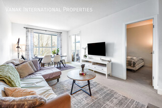 5788 Sidley St in Burnaby, BC - Building Photo - Building Photo