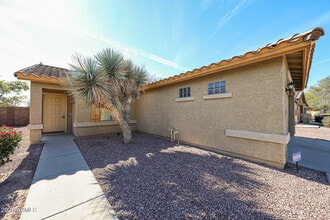 25025 W Dove Mesa Dr in Buckeye, AZ - Building Photo - Building Photo