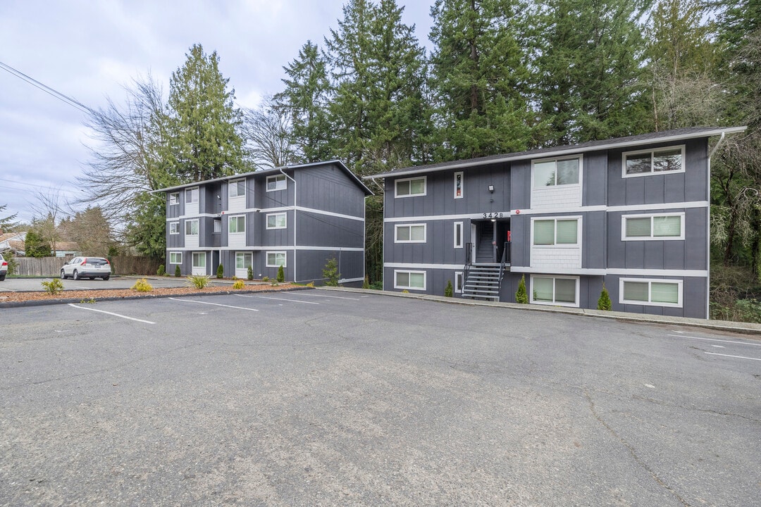 342 Bertha Ave in Bremerton, WA - Building Photo