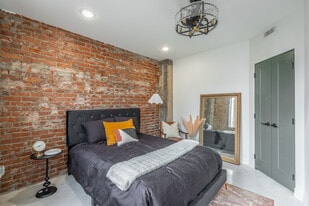 117 E 7th St in Chattanooga, TN - Building Photo