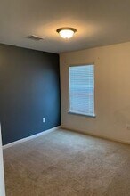 519 E Marigold Dr in Long Beach, MS - Foto de edificio - Building Photo