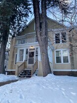 1227 E 3rd St, Unit c in Duluth, MN - Building Photo