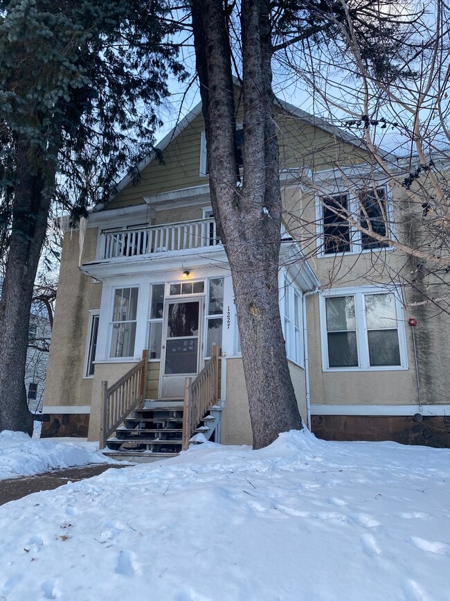 1227 E 3rd St, Unit c