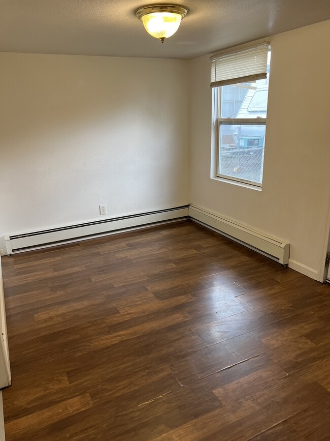 207 1/2 S Clayton St in Brush, CO - Building Photo - Building Photo