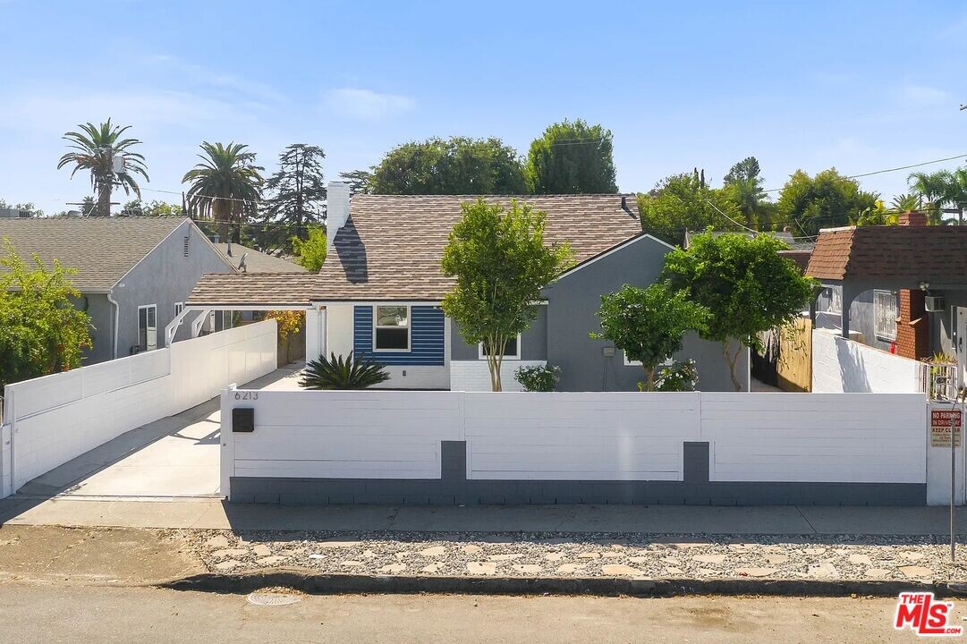 6213 Tujunga Ave in Los Angeles, CA - Building Photo