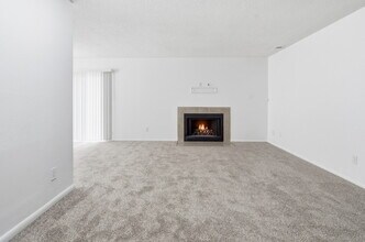 12450 E Cornell Ave in Aurora, CO - Building Photo - Building Photo