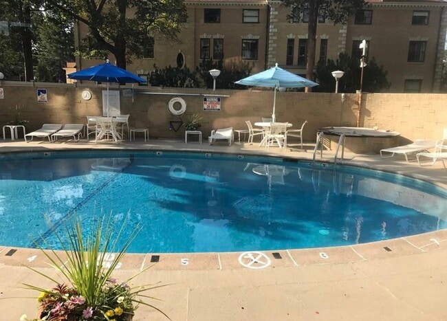 30 Woodland St, Unit 3L in Hartford, CT - Building Photo - Building Photo
