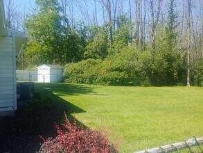 8839 English Rd in Brewerton, NY - Building Photo - Building Photo