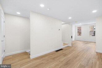 1124 Dunton St in Philadelphia, PA - Building Photo - Building Photo