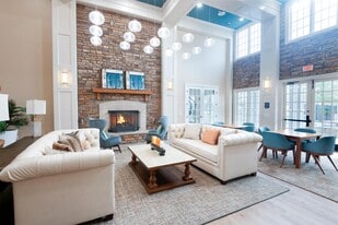 Ridge at Blue Hills in Braintree, MA - Building Photo