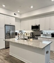26976 W Prospector Rd in Valencia, CA - Building Photo - Building Photo