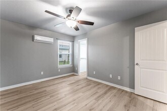 109 2nd Ave SW in Gravette, AR - Building Photo - Building Photo