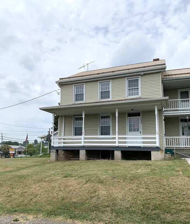 5065 Buchanan Trail E in Waynesboro, PA - Building Photo - Building Photo