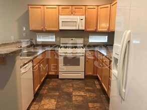 10832 Avenzano St in Las Vegas, NV - Building Photo - Building Photo