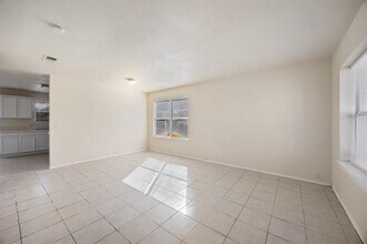 211 Prentice Dr in Seagoville, TX - Building Photo - Building Photo