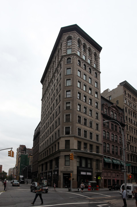 840 Broadway in New York, NY - Building Photo