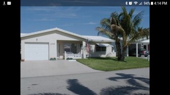 4709 NW 47th Ave in Tamarac, FL - Building Photo