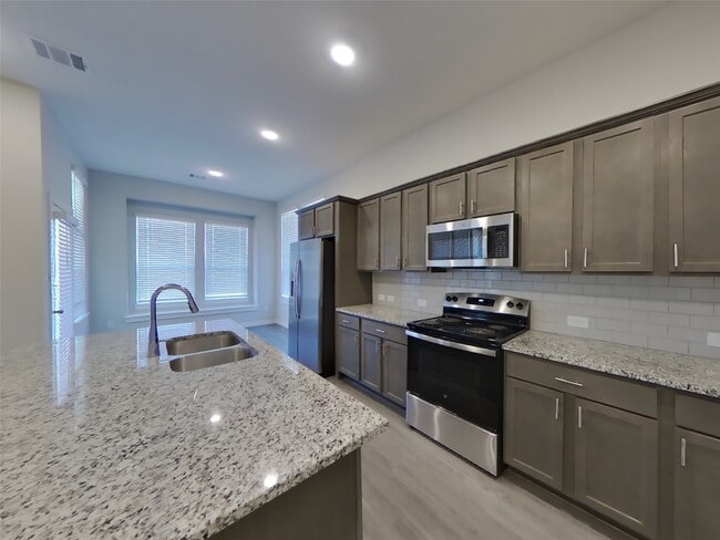 property at 2415 Cohorn Trl