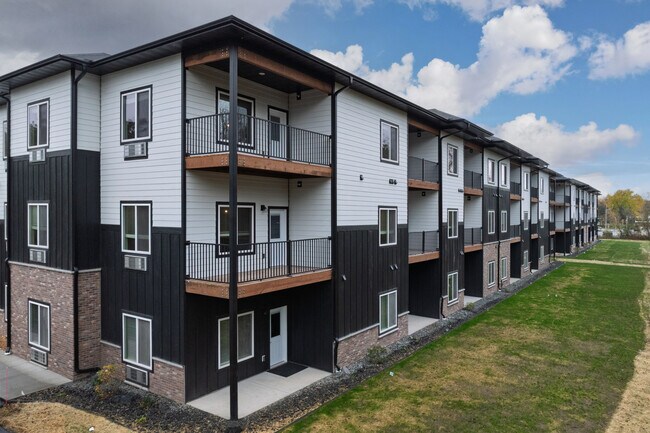 Northern Lights Apartments in Chippewa Falls, WI - Foto de edificio - Building Photo