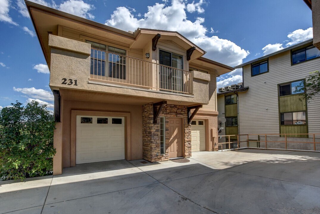 221 Spring St in Prescott, AZ - Building Photo