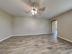 18007 Kinsale Valley Ln in Houston, TX - Building Photo - Building Photo