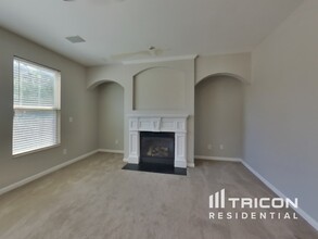 4370 Rainer Dr in Atlanta, GA - Building Photo - Building Photo