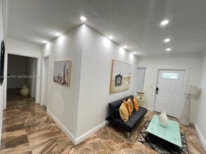1735 NE 157th Ter in North Miami Beach, FL - Building Photo - Building Photo