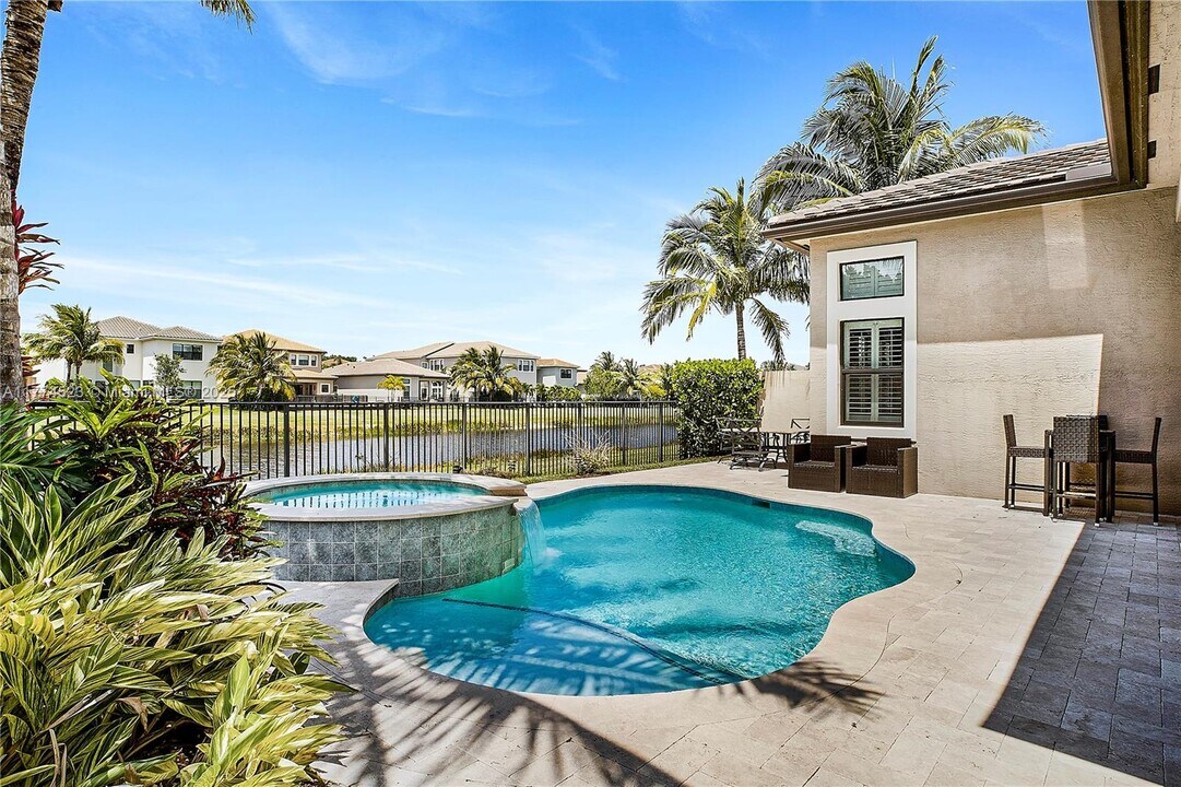 9338 Eden Roc Ct in Delray Beach, FL - Building Photo
