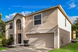 2949 Magnolia Blossom Cir in Clermont, FL - Foto de edificio - Building Photo
