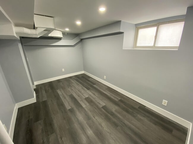 property at 55 Wentworth St S