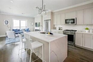 214 Market St, Unit 207 in Boston, MA - Building Photo