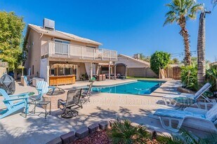 12238 S 45th St in Phoenix, AZ - Building Photo