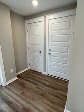 2317 Polk St NE, Unit #2 in Minneapolis, MN - Foto de edificio - Building Photo