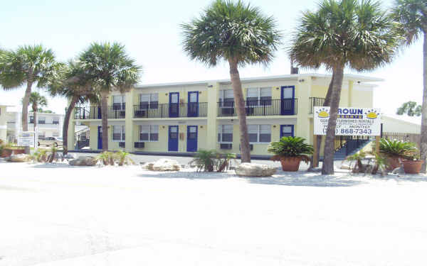 6100 Ridgewood Ave in Cocoa Beach, FL - Foto de edificio - Building Photo