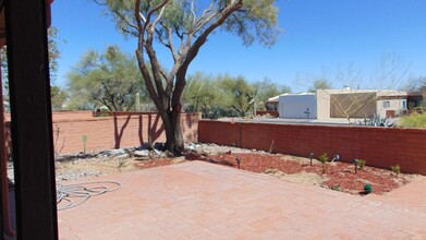 675 los Topacios in Green Valley, AZ - Building Photo - Building Photo