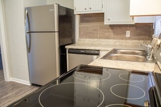 111 Marie Ave SW in Jacksonville, AL - Building Photo - Building Photo