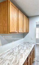 18410 Landseer Rd in Cleveland, OH - Foto de edificio - Building Photo