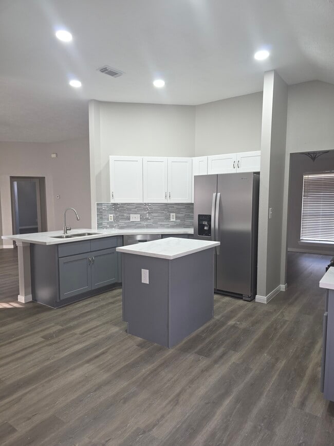 15427 W Little York Rd in Houston, TX - Building Photo - Building Photo