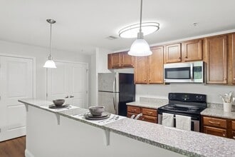 Mallory Ridge in Bloomfield, CT - Foto de edificio - Building Photo