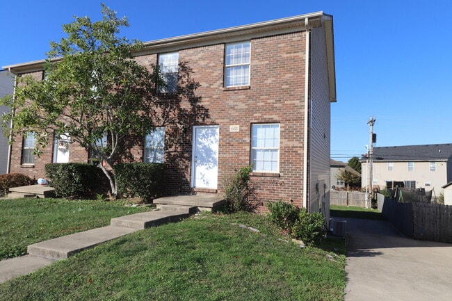 633 Miles Rd in Nicholasville, KY - Building Photo - Building Photo