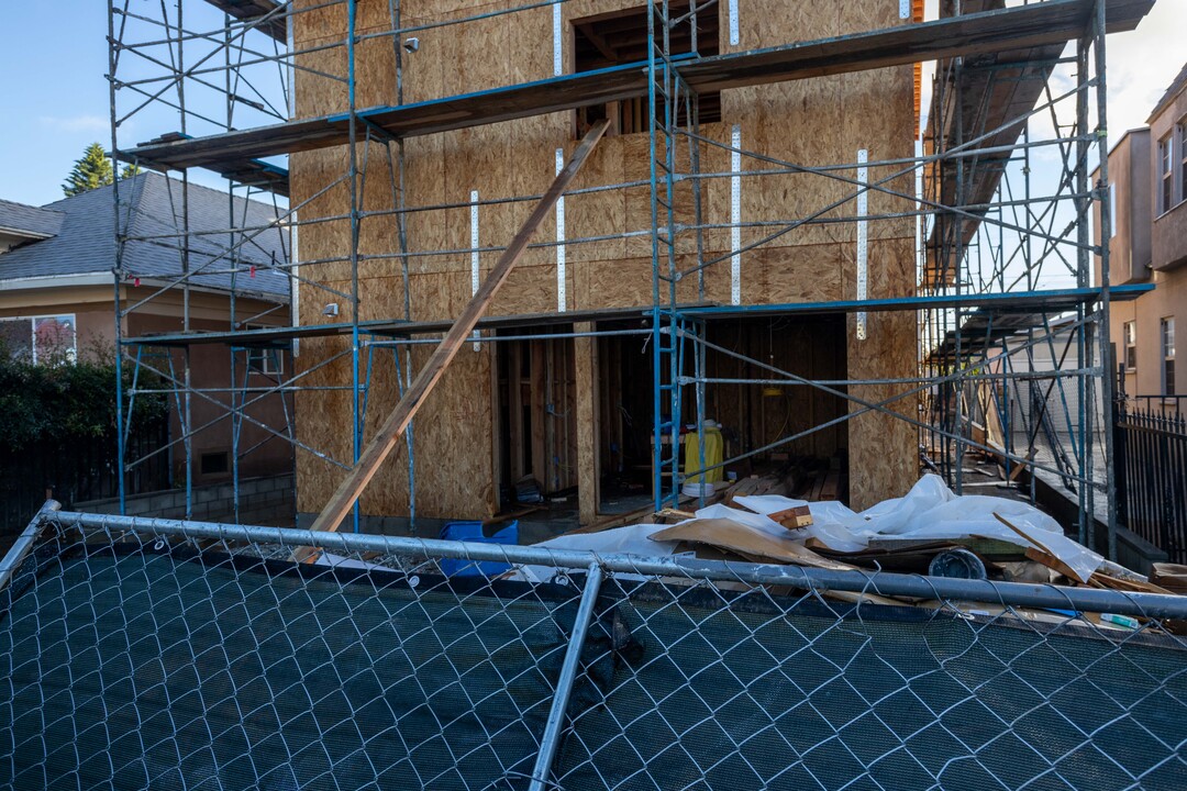 USC Student Housing in Los Angeles, CA - Building Photo