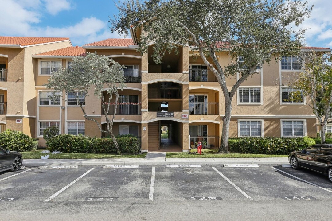 151 SW 117th Ave in Pembroke Pines, FL - Building Photo