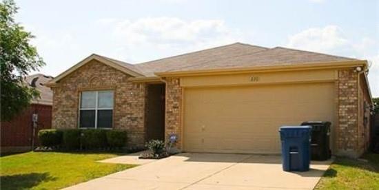 220 Pinecrest Dr in Seagoville, TX - Building Photo