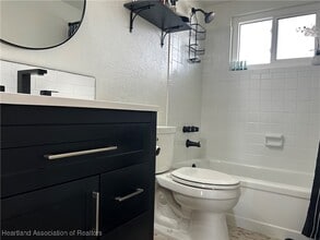 2131 Lakeview Dr in Sebring, FL - Building Photo - Building Photo