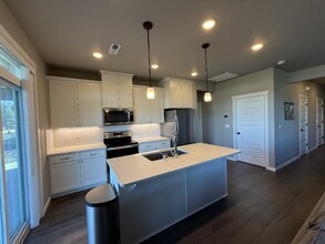 9008 W Caelen Ave in Cheney, WA - Building Photo - Building Photo